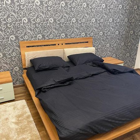 Lux Apartment In Zentrum Черновцы Экстерьер фото